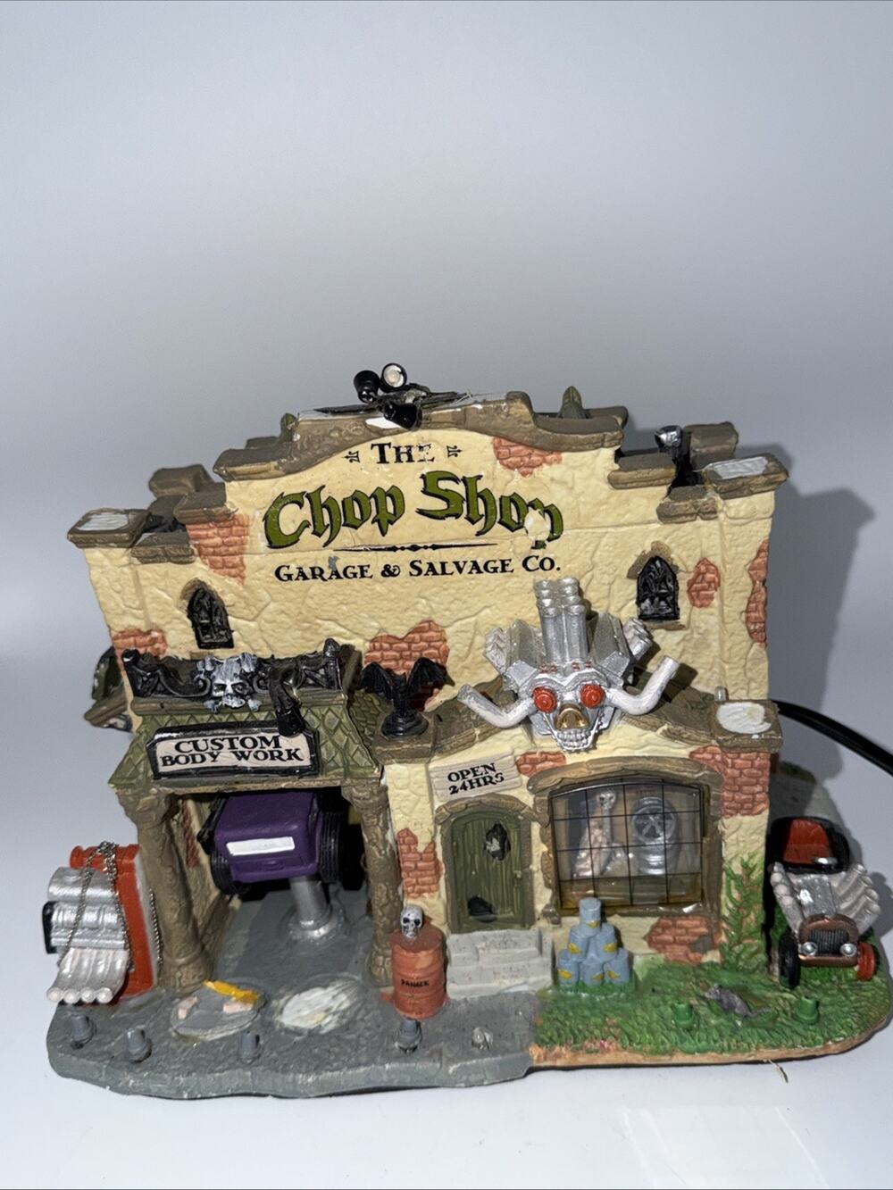 Lemax Spooky Town The Chop Shop Garage & Salvage Co. 25323 Halloween Decoration